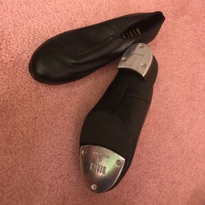 Bloch slip on tap shoes